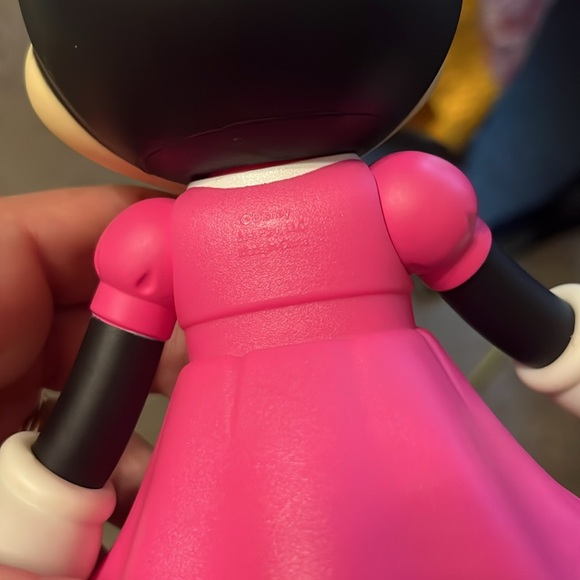 Disney Junior Minnie Mouse Posable Doll Figure - Picture 3 of 4